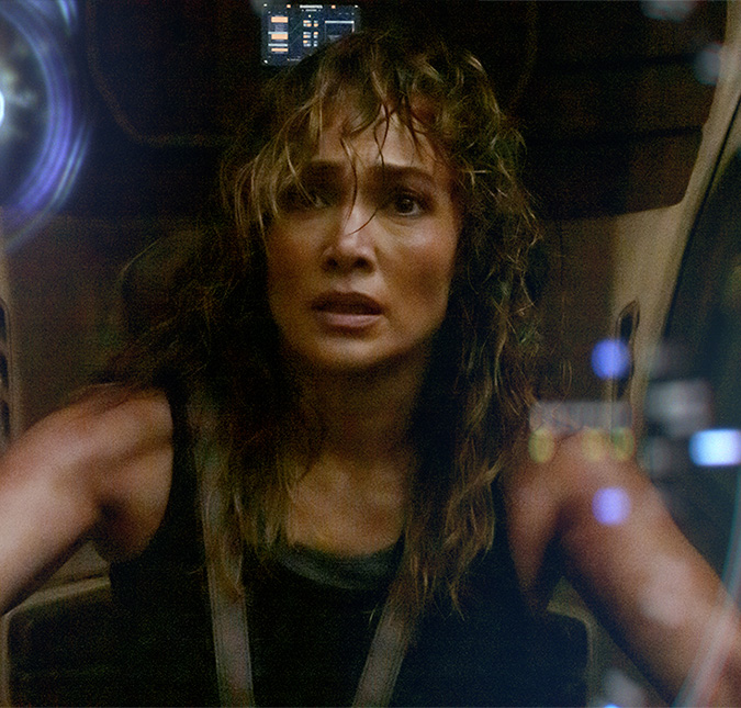 Jennifer Lopez é analista de dados brilhante e antissocial em <I>Atlas</i>, novo filme da <I>Netflix</i>; veja o <I>teaser</i>