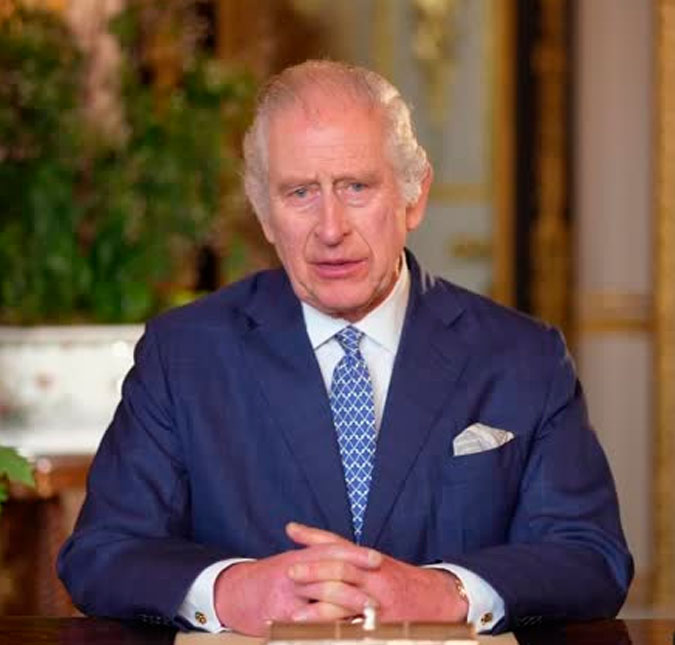 Após ser substituído por Camilla em evento tradicional de páscoa, Rei Charles III volta aos compromissos reais no Palácio de Buckingham