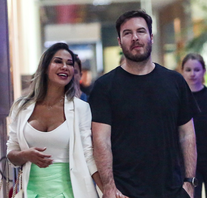 Maíra Cardi e Thiago Nigro saem às pressas de prédio após incêndio
