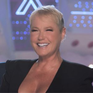 Ícone que inspira! Veja todos os cortes de cabelo que Xuxa Meneghel já usou