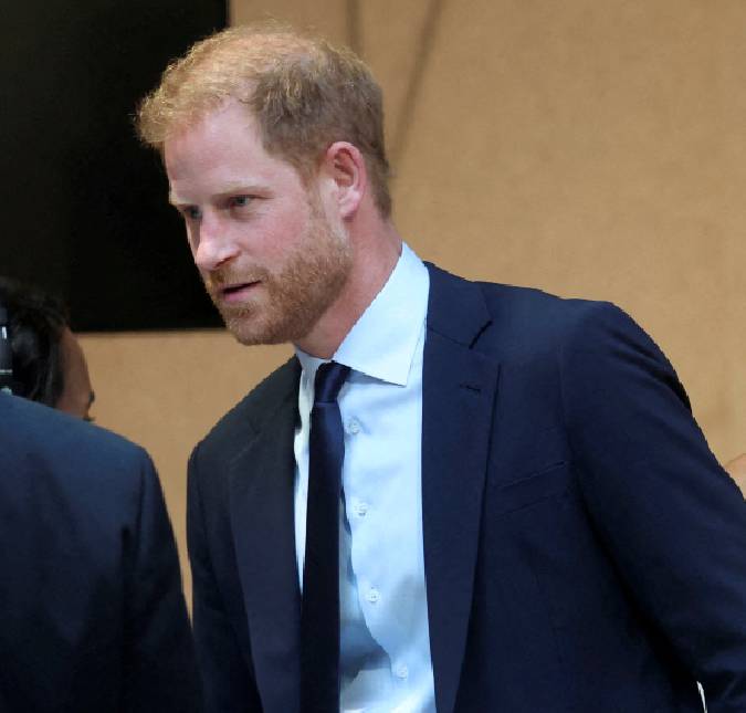 Príncipe William e Kate Middleton não querem visita de Príncipe Harry, diz <i>site</i>