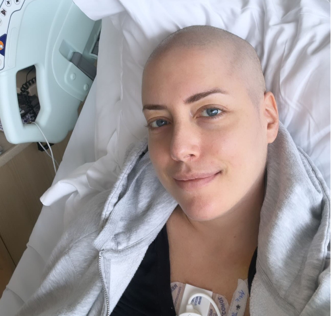 Fabiana Justus atualiza sobre estado de saúde após transplante de medula: - <i>Focada em ficar bem para ir para casa</i>