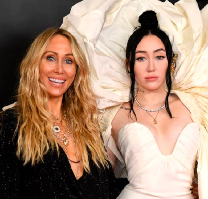 Tish Cyrus não pretende se reconciliar com a filha Noah Cyrus em meio a drama familiar, diz revista