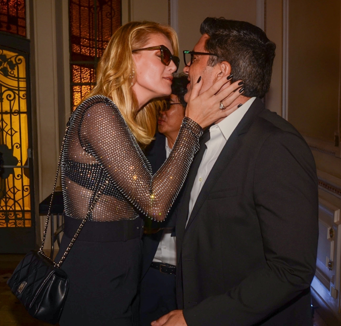 Edu Guedes revela que Ana Hickmann roubou primeiro beijo: <i>Eu fui dar um abraço</i>
