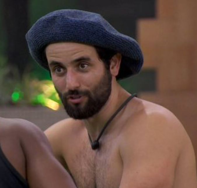 Matteus diz que foi difícil conquistar Isabelle: Ela nem me olhava; veja o que rolou na madrugada do BBB24 O top 4 comemorou muito a reta final do programa