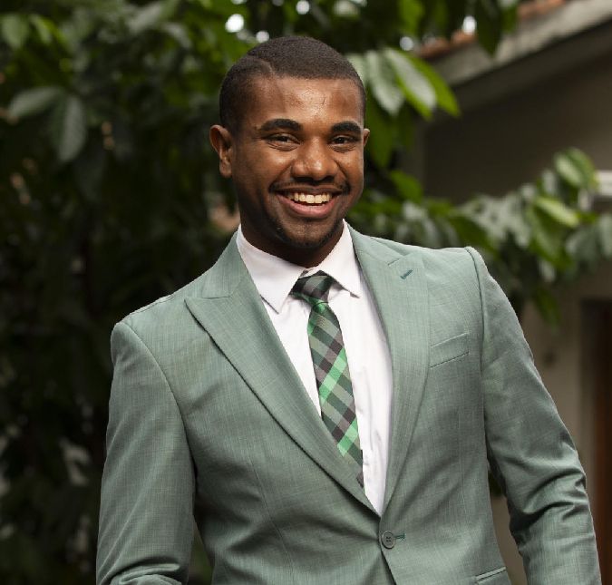 Davi explica relação com a namorada após repercussão de afastamento de Mani Rêgo das redes sociais O campeão do BBB24 explicou que já conversou com a amada