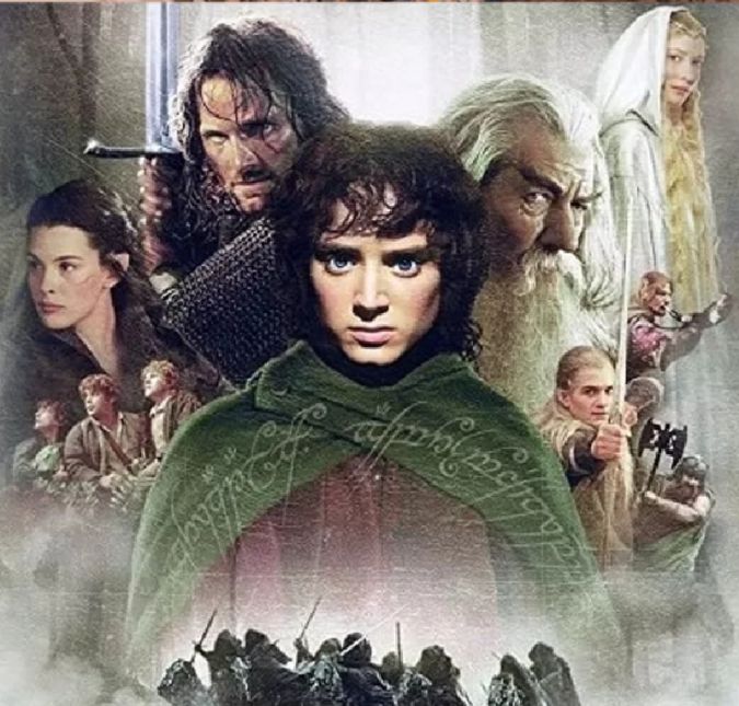 Não podemos esquecer de O Senhor dos Anéis! A trilogia de fantasia narra a jornada de Frodo Bolseiro, vivido por Elijah Wood, e seus amigos para destruir um anel mágico e impedir que caia nas mãos do maligno Senhor do Escuro, Sauron, salvando a Terra Média da escuridão. Não podemos esquecer de O Senhor dos Anéis! A trilogia de fantasia narra a jornada de Frodo Bolseiro, vivido por Elijah Wood, e seus amigos para destruir um anel mágico e impedir que caia nas mãos do maligno Senhor do Escuro, Sauron, salvando a Terra Média da escuridão.