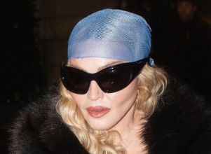 Prestes a se apresentar no Brasil, Madonna é processada nos Estados Unidos por atrasos em <i>shows</i>