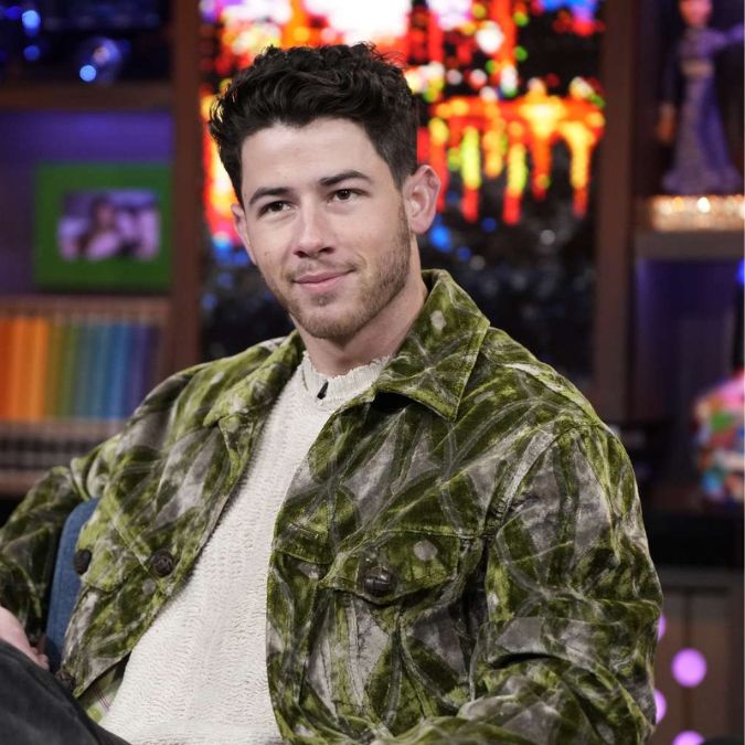 Nick Jonas revela estar com influenza e remarca <i>shows</i> do <i>Jonas Brothers</i>