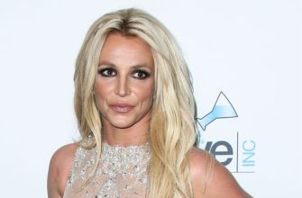 Fontes próximas à Britney Spears estão preocupadas com saúde mental da cantora, diz <i>site</i>