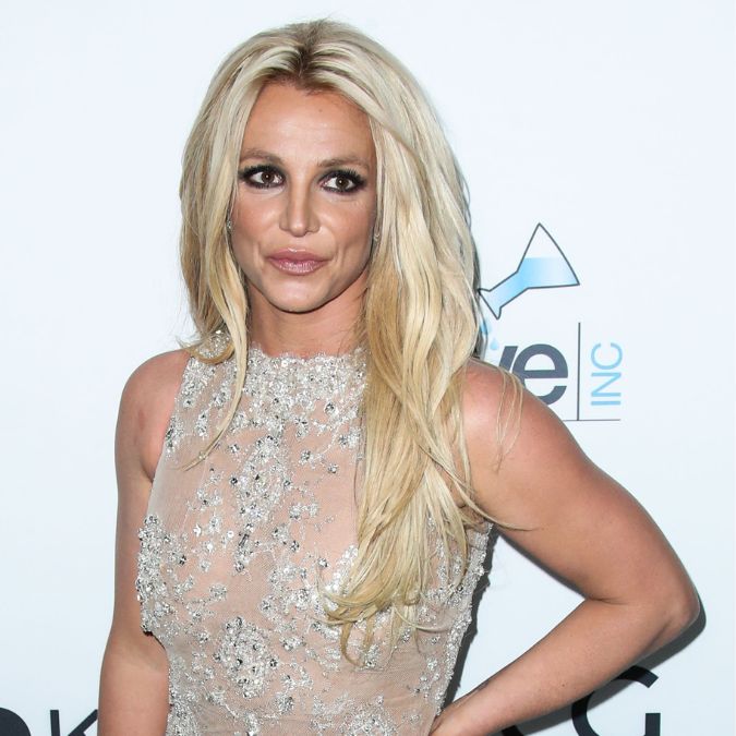 Fontes próximas à Britney Spears estão preocupadas com saúde mental da cantora, diz <i>site</i>