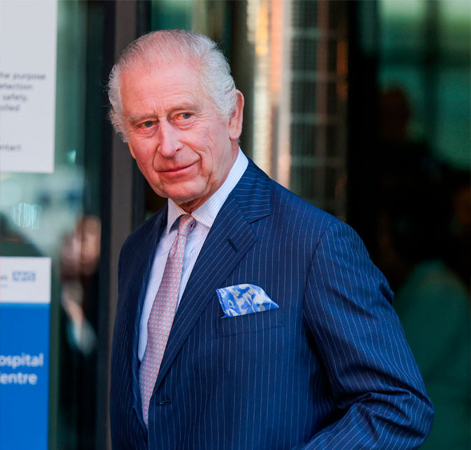 Rei Charles III dará presente de aniversário modesto ao Príncipe Archie, diz especialista real
