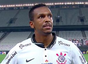 Após ser preso em Campinas, Jô, ex-jogador do <i>Corinthians</i>, paga pensão atrasada e aguarda alvará de soltura