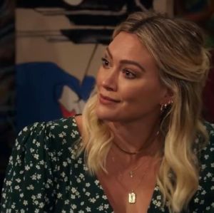 Hilary Duff emociona a <i>web</i> ao anunciar nascimento da quarta filha