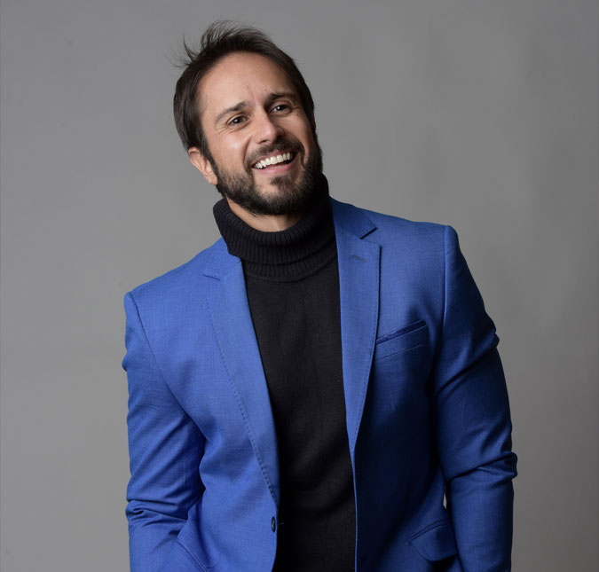 No ar em <i>Reis</i>, Maurício Ribeiro revela que gosta de ser um artista eclético: <I>- Fiz desde surfista até apóstolo, passando por mutante</i>