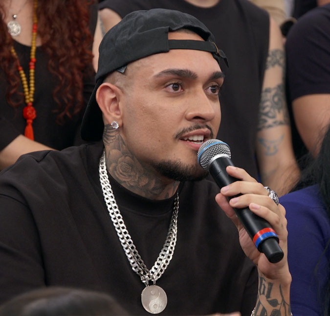 MC Binn detalha como foi reação de sua família ao ser eliminado do <i>BBB24</i> e como lida com os ataques