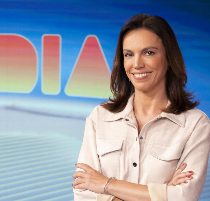 Depois de seis dias ao vivo no Rio Grande do Sul, Ana Paula Araújo volta a apresentar <i>Bom Dia Brasil</i> no Rio de Janeiro