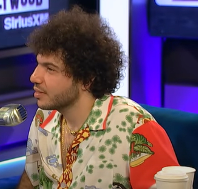 Benny Blanco revela planos de relacionamento com Selena Gomez: -<I>Preciso colocar minha vida em ordem</i>