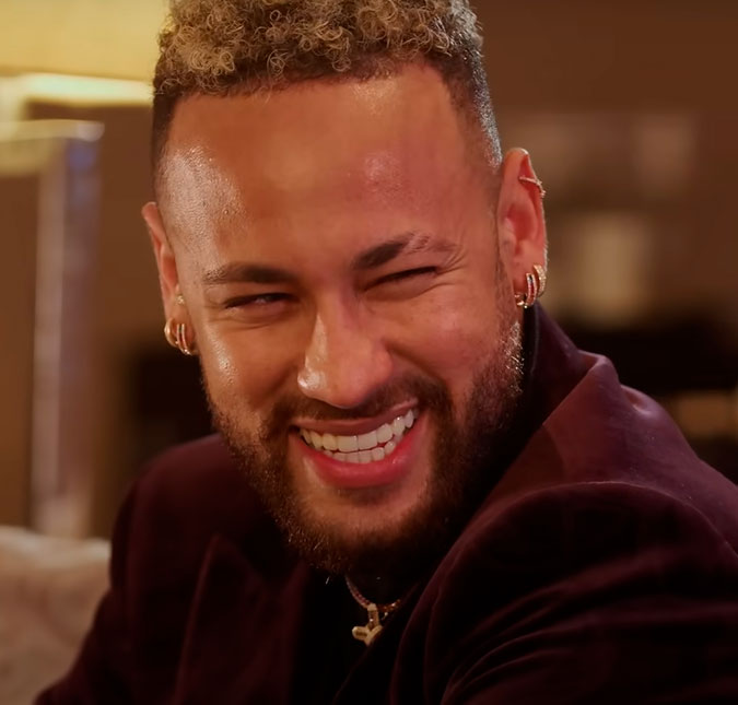 Neymar Jr. encanta seguidores ao mostrar vídeos brincando com Mavie; confira