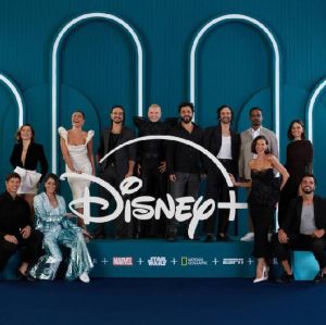 Xuxa Meneghel, João Guilherme, Isis Valverde e mais famosos se reúnem em evento do novo <i>Disney +</i>... Confira quem esteve por lá!