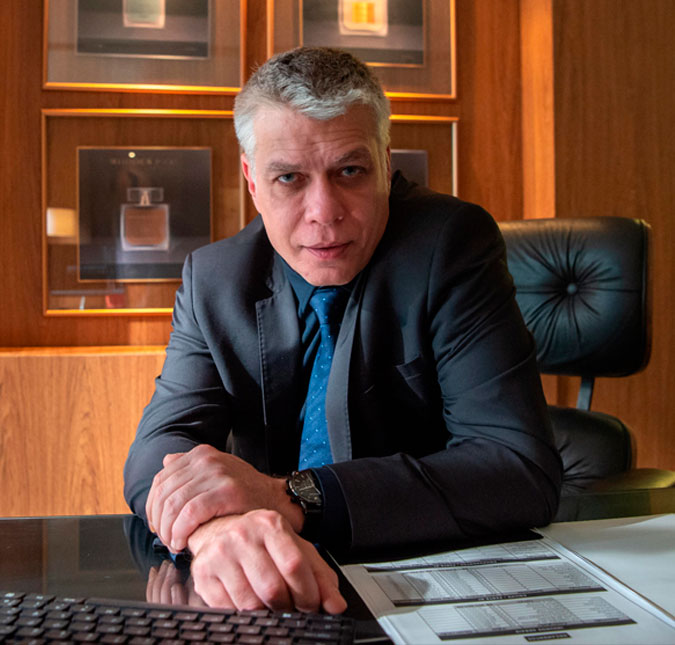 Cinco anos após término, Fábio Assunção e Mel Pedroso reatam namoro, diz jornal
