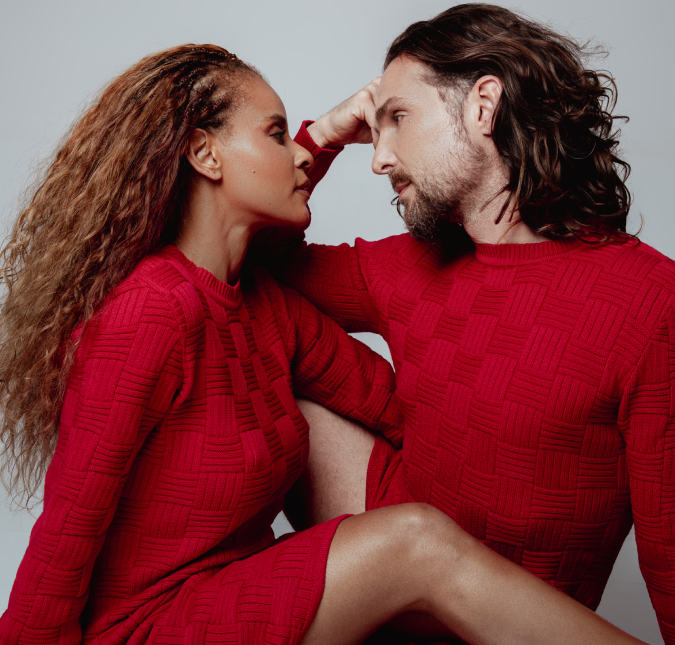Prestes a estrear espetáculo musical com Aline Wirley, Igor Rickli avalia desafios do amor e trabalho: <I>A nossa sorte é que a gente se dá muito bem</i>