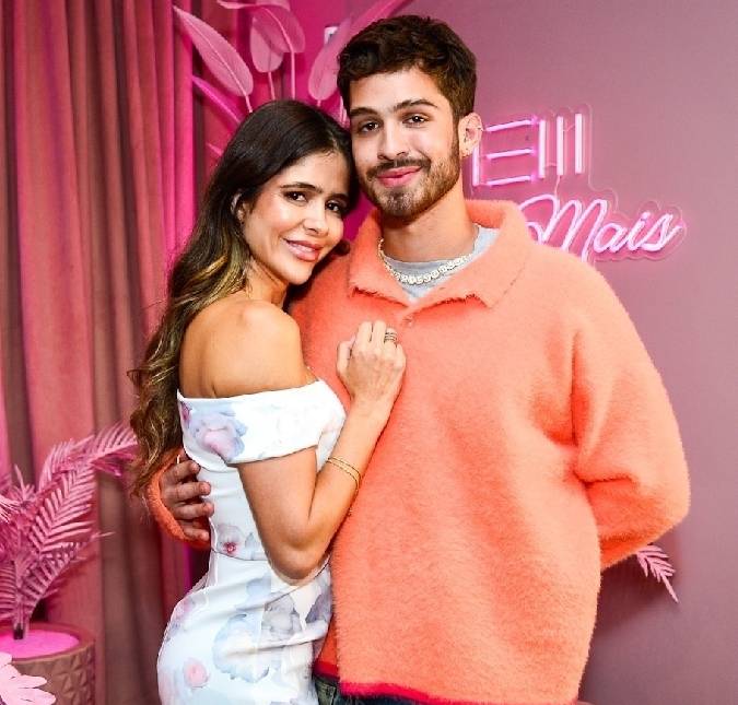 Mãe de João Guilherme, Naira Ávila fala do relacionamento do filho sem citar Bruna Marquezine: <i>Estou vendo meu filho feliz</i>