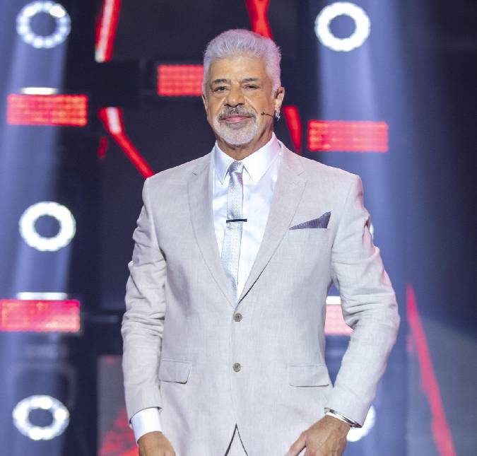 Lulu Santos é internado às pressas com sintomas de dengue e cancela <i>show</i>