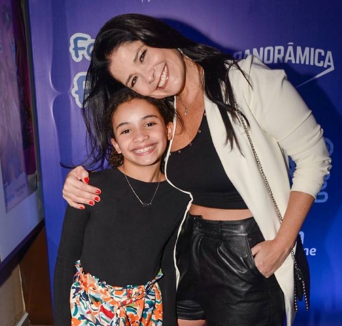 Samara Felippo canta nova versão do tradicional <I>Com quem será?</i> em aniversário da filha