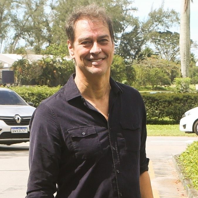 Em Portugal, Marcello Antony revela trabalhos <i>comuns</i> dos filhos: <i>- Nunca forcei</i>