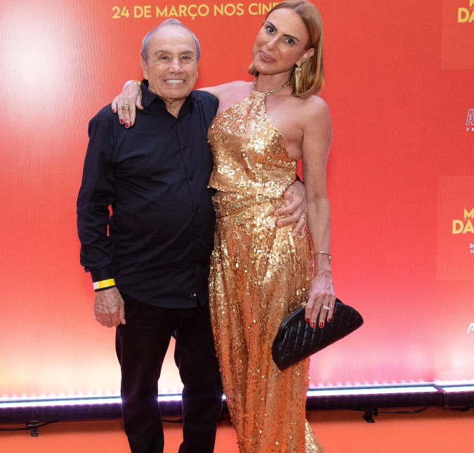 Marilene Saade, esposa de Stênio Garcia, se posiciona após vídeo com amiga: <I>Beijo técnico</I>