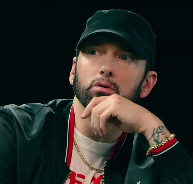 Eminem anuncia novo álbum com vídeo polêmico e gera burburinho nas redes