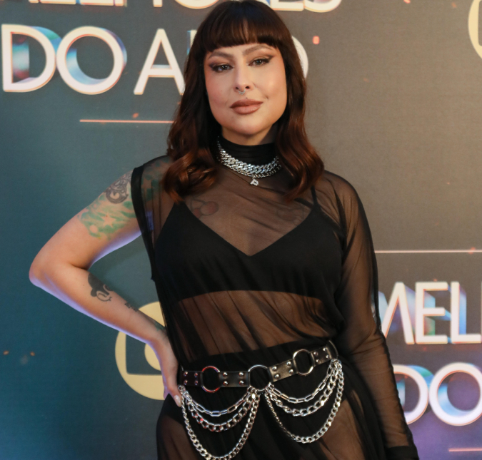 Pitty passa por cirurgia de emergência e cancela agenda de <i>shows</i>