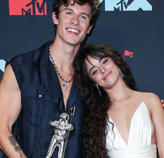 Amizade? Shawn Mendes e Camila Cabello acompanham a final da Copa América juntos
