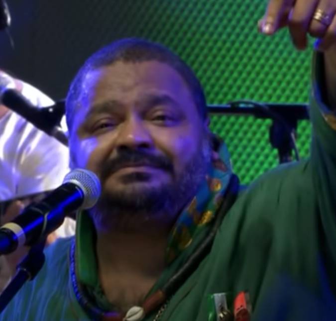 Arlindo Cruz é internado novamente após nova infecção, diz colunista