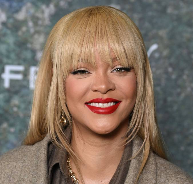 Vem aí! Rihanna anuncia parceria com as Olimpíadas de Paris 2024