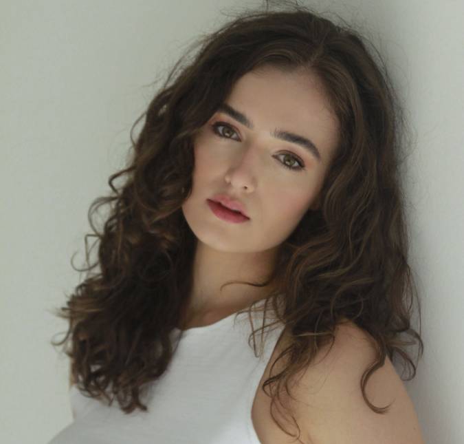 Emily Matte fala sobre sua personagem em <i>A Rainha da Pérsia</i>: <i>Forte e determinada</i>