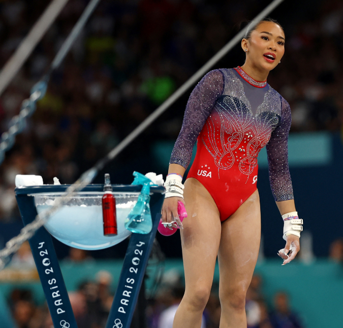 Sunisa Lee defende Simone Biles de comentários de ex-ginasta, diz revista