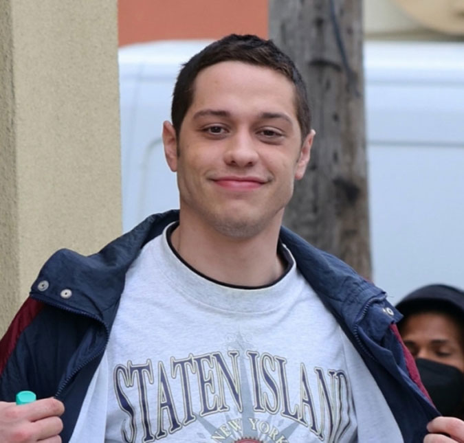 Pete Davidson se interna em clínica para tratar saúde mental, diz revista