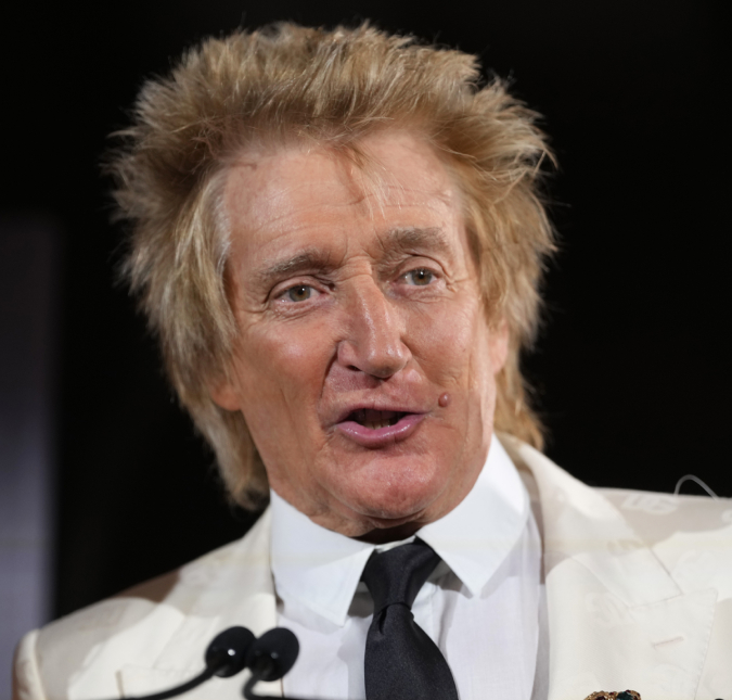 Rod Stewart testa positivo para Covid-19 e cancela <I>shows</I>