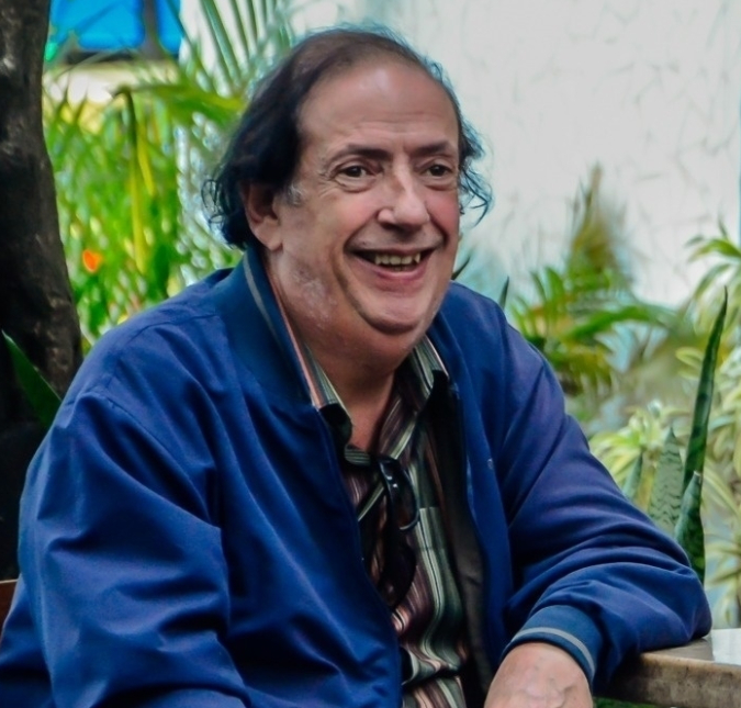 Internado, Marcos Oliveira posta vídeo após cateterismo: <i>Estou aqui melhorando</i>