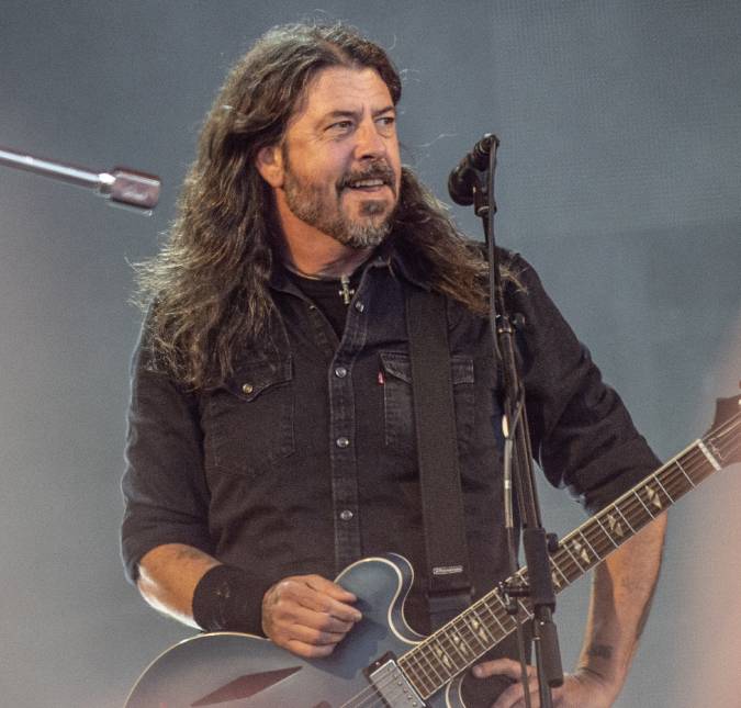Fundadora de <i>site</i> de conteúdo adulto nega relação extraconjugal com Dave Grohl, do <i>Foo Fighters</i>