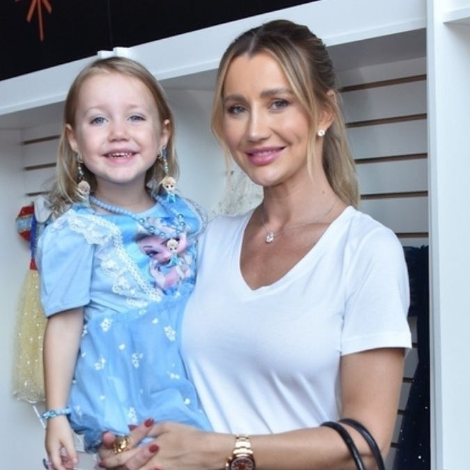 Ana Paula Siebert comenta nova fase de Vicky Justus: <i>Grita do nada</i>
