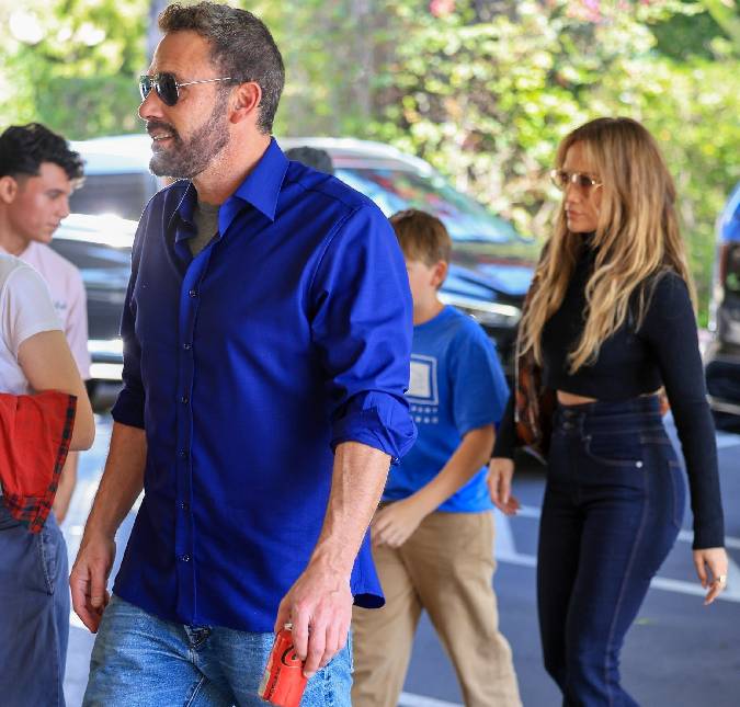 Fim de semana em família! Jennifer Lopez e Ben Affleck deixam as diferenças de lado para passar um tempo com os filhos