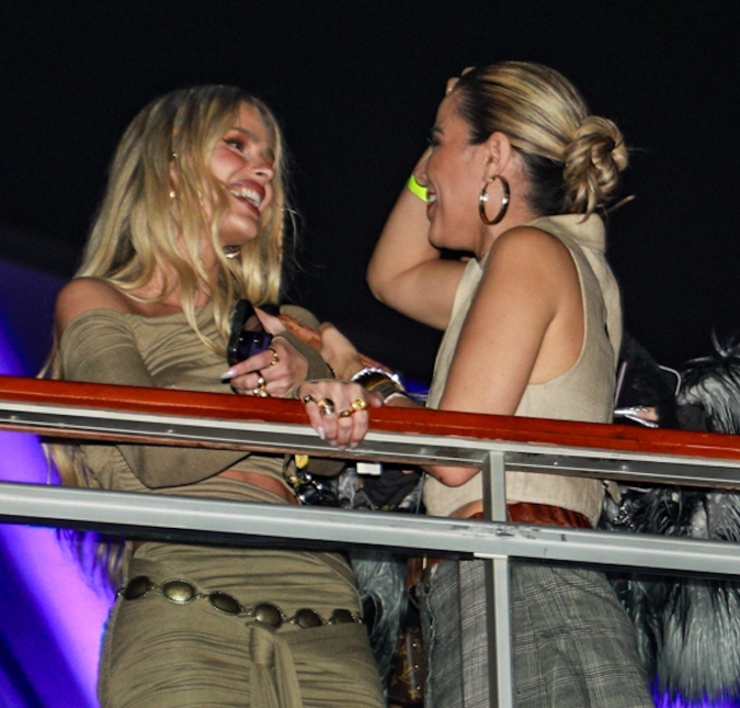 Yasmin Brunet e Wanessa Camargo se reencontram no <i>Rock in Rio 2024</i> e trocam momento de carinho
