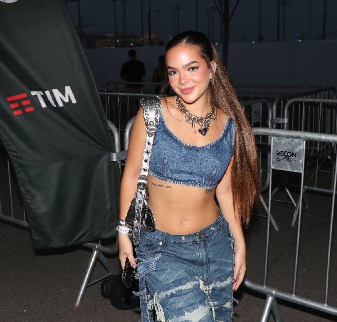 Mel Maia exibe barriga com volume e causa curiosidade de possível gravidez
