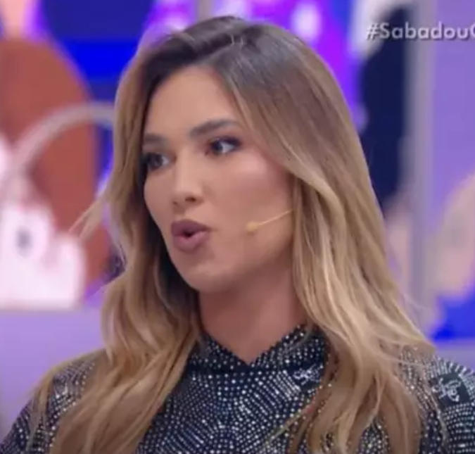 Em novo tratamento, Virginia Fonseca revela estar com crises de enxaqueca: <I>A vontade de desistir de tudo é grande</I>