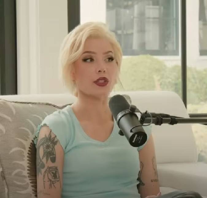 Halsey conta que crise de convulsão a levou às pressas para hospital: <i>Foi muito assustador</i>