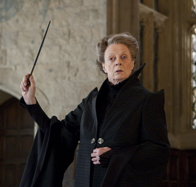 Elenco de <i>Harry Potter</i> presta homenagem à Maggie Smith