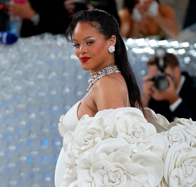 Rihanna mostra vídeo divertido do filho mais velho e brinca: <i>Ser mãe de menino é um esporte olímpico</i>